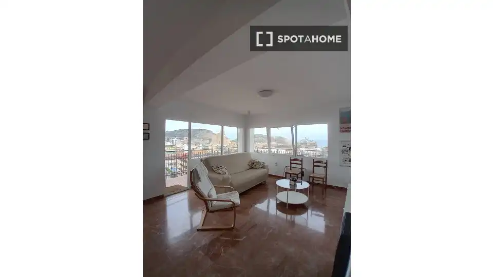 Sala d'estar de Pis de lloguer en Alicante / Alacant amb Aire condicionat, Calefacció i Moblat