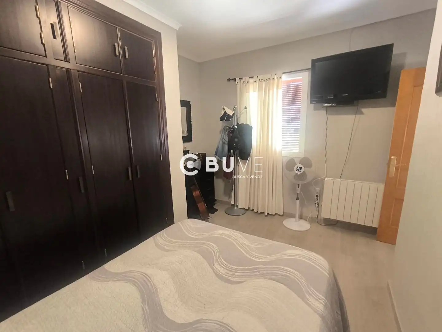 Habitación de Casa adosada en venta en Lucena con Calefacción y Amueblado