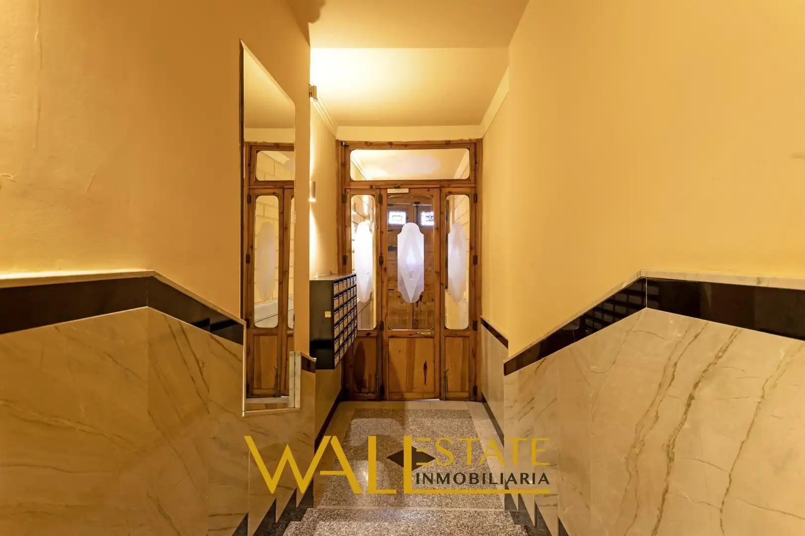 Flat for sale in Madrid  with Air Conditioner and Heating