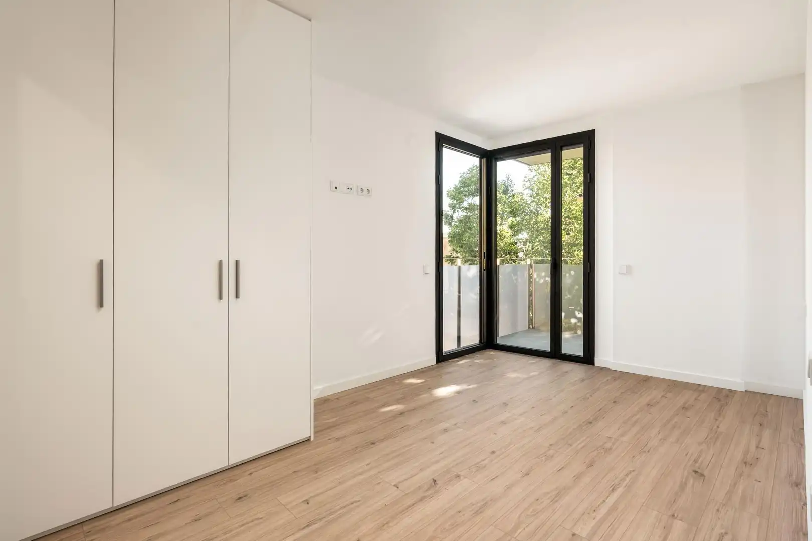 Schlafzimmer von Wohnung zum Verkauf in Badalona mit Klimaanlage, Parkett und Abstellraum