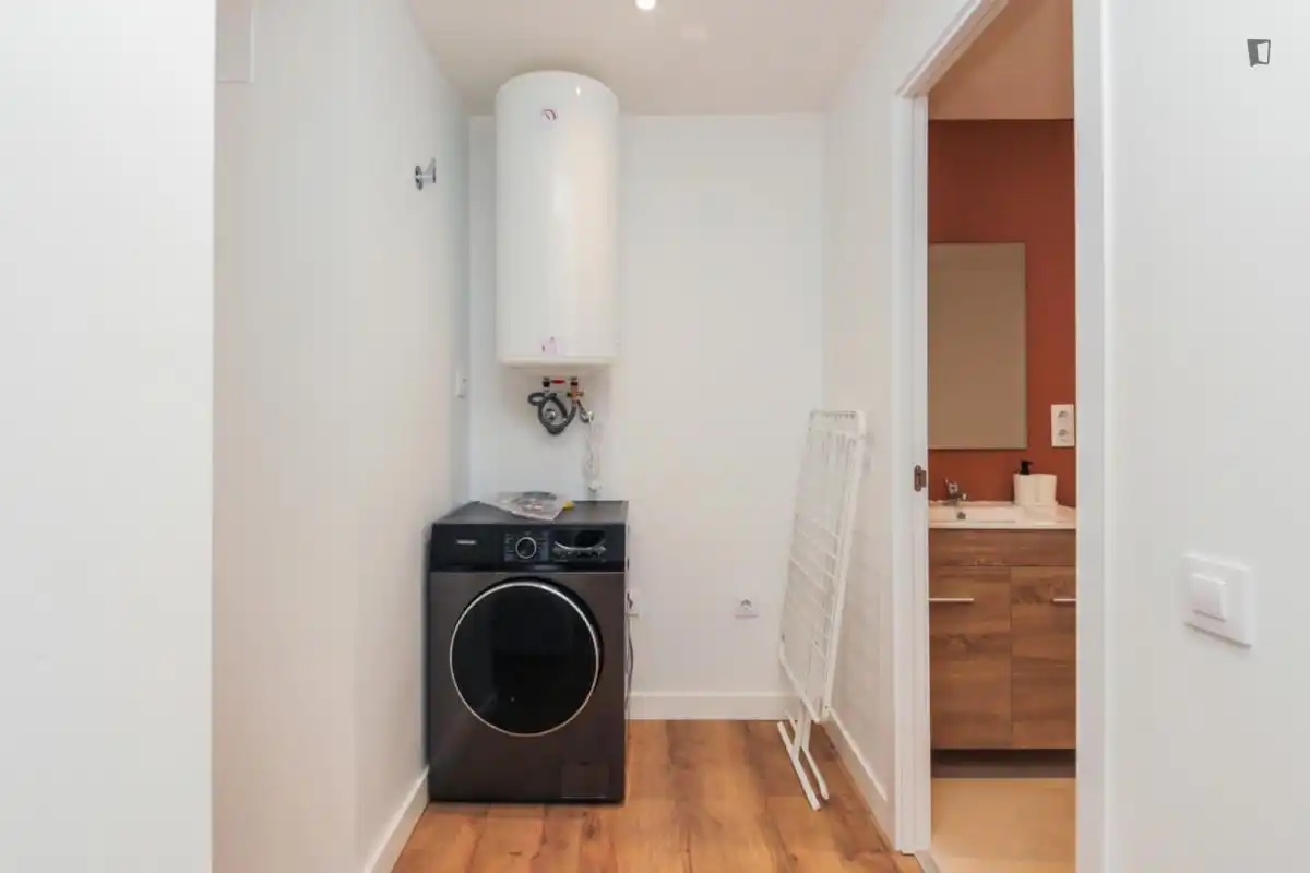 Room in Centre