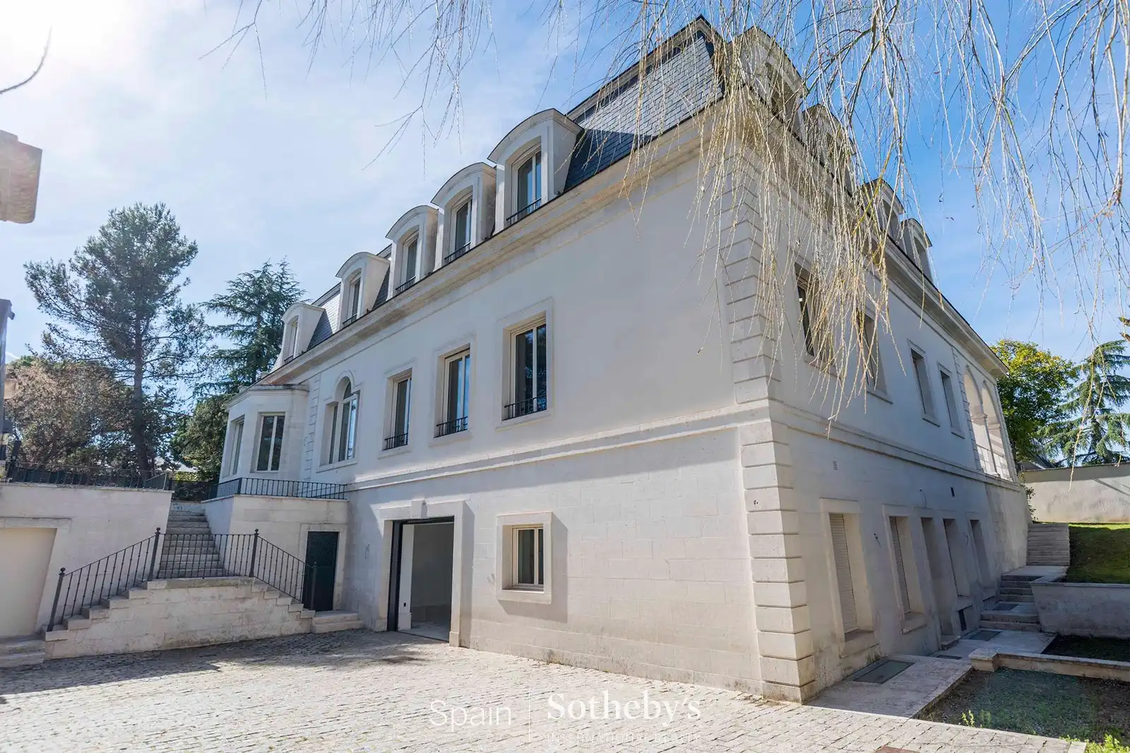 Vista exterior de Casa o chalet en venta en Madrid con Aire acondicionado, Calefacción y Jardín privado