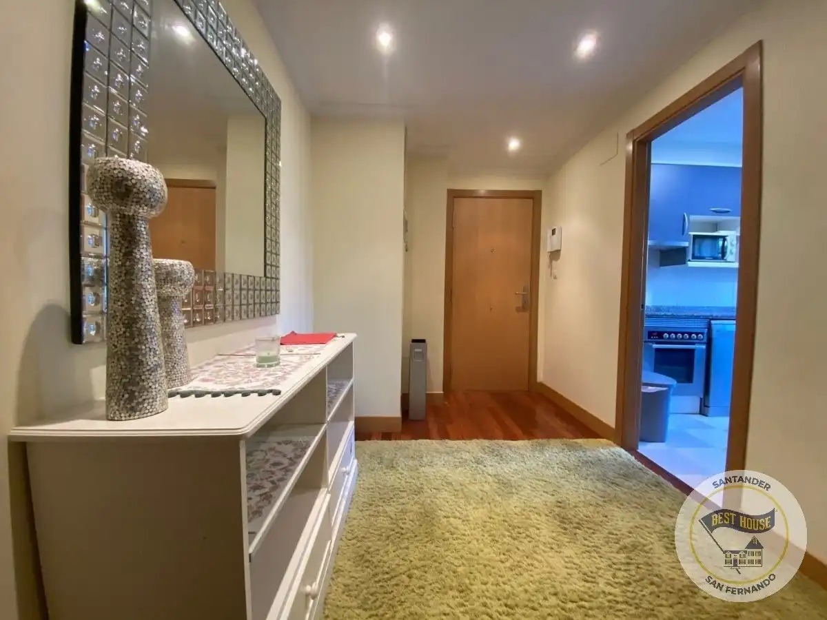 Wohnung zur Miete in Avenida de Cantabria, Valdenoja