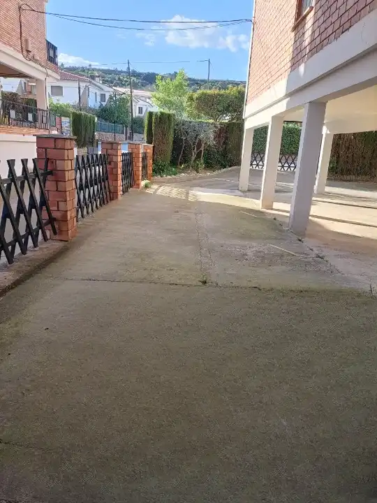 Aparcament de Pis en venda en Viver amb Terrassa i Moblat