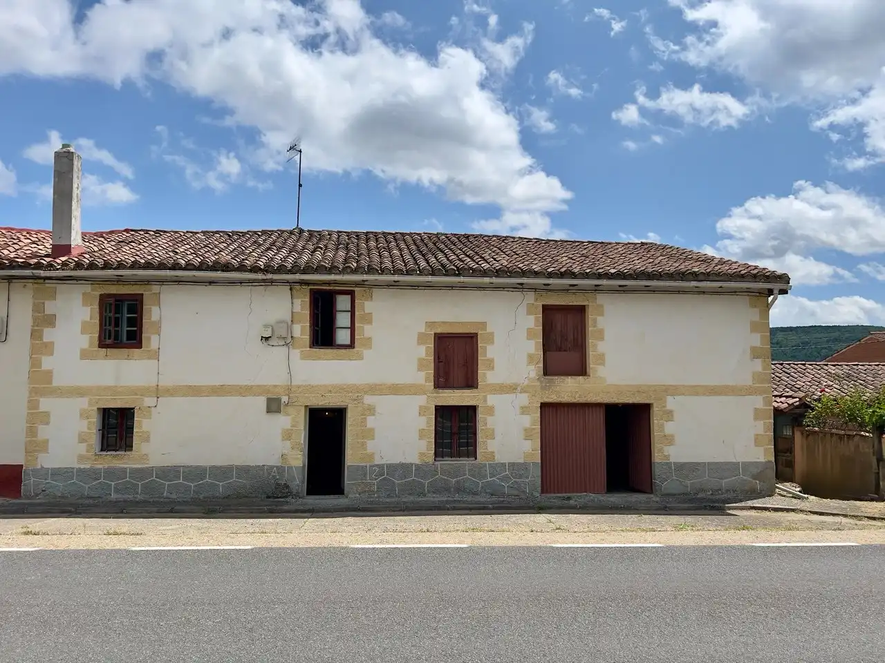 Vista exterior de Casa o chalet en venta en Alar del Rey con Trastero y Amueblado