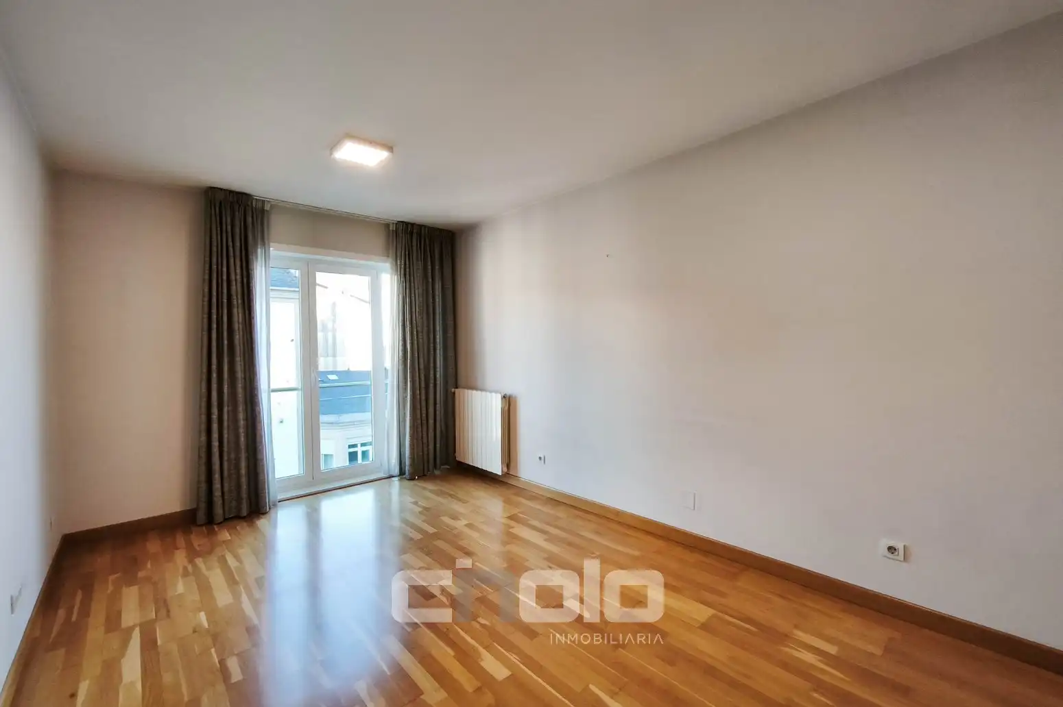 Sala de estar de Piso en venta en Lugo con Calefacción y Trastero