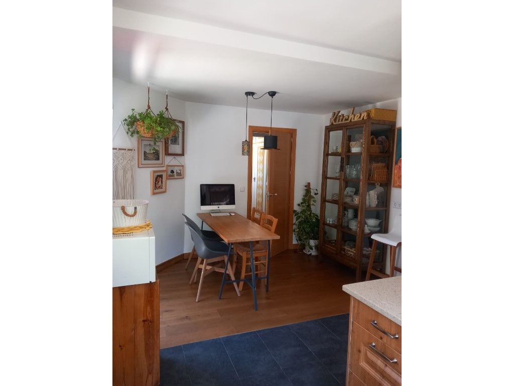 Dining room of Flat to share in Valdemorillo