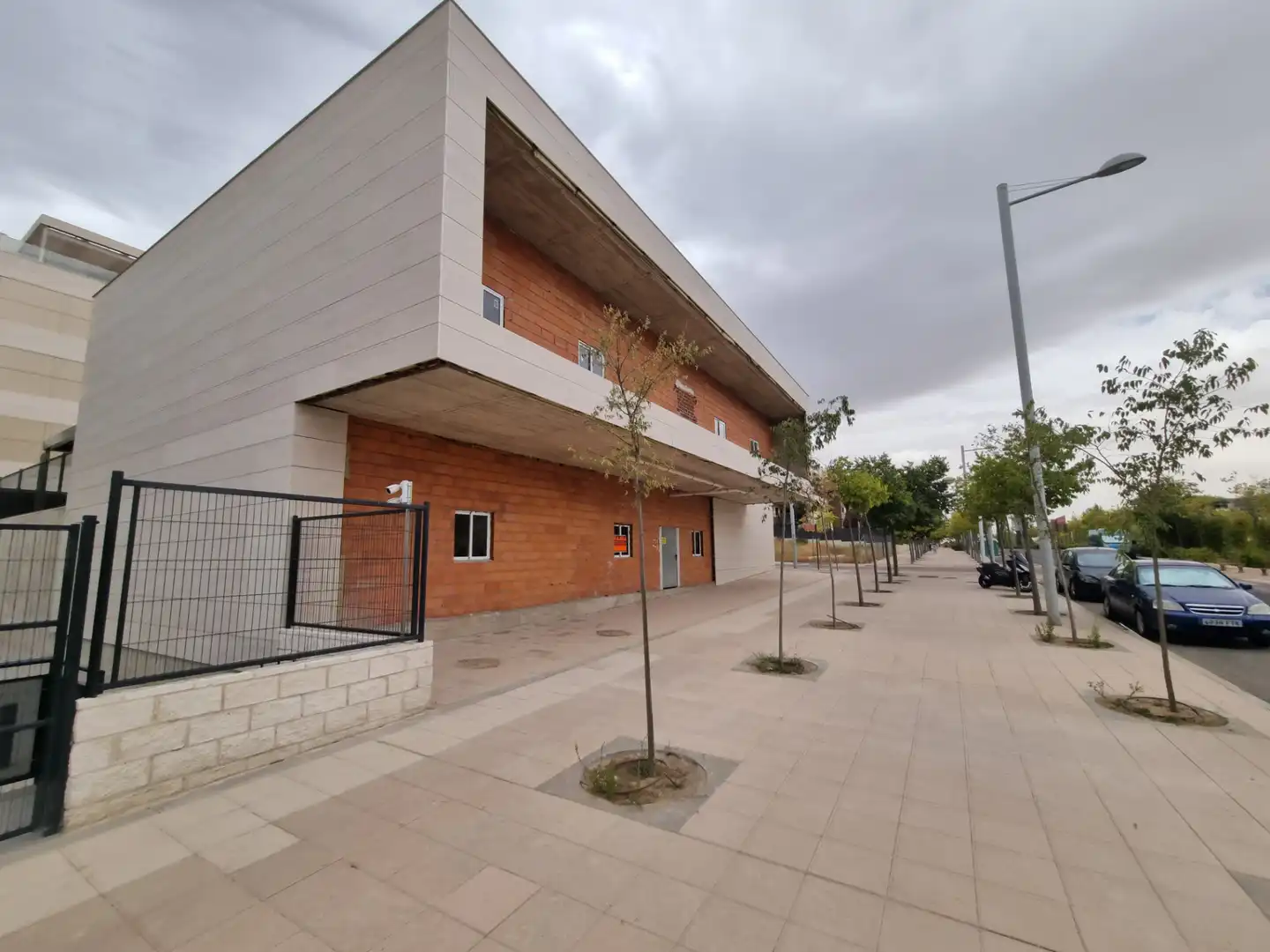 Vista exterior de Local en venta en San Sebastián de los Reyes