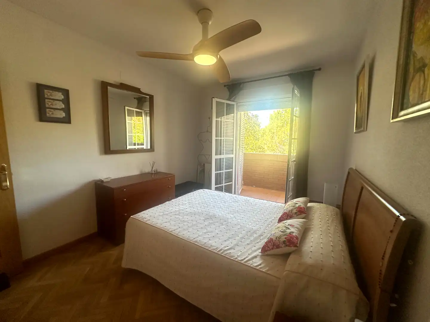 Schlafzimmer von Einfamilien-Reihenhaus zum Verkauf in Algete mit Klimaanlage, Heizung und Privatgarten