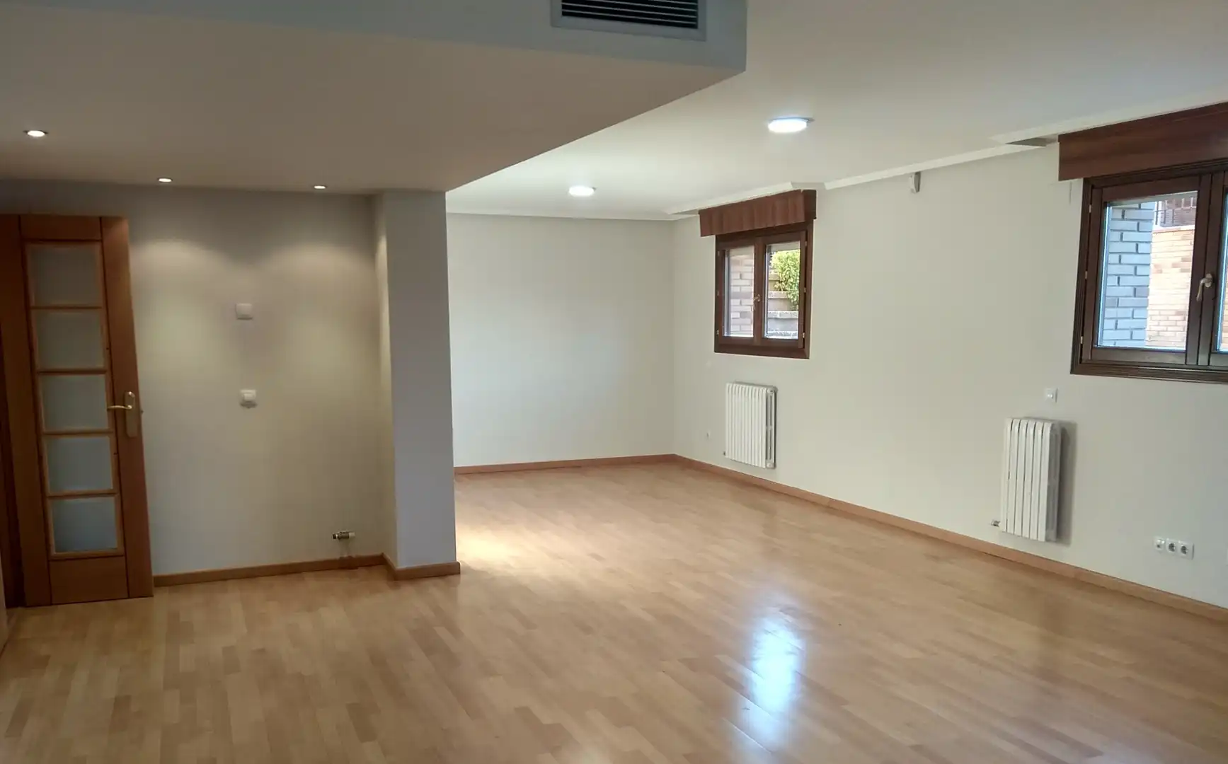 Houses for sale in Zaragoza  with Air Conditioner, Private garden and Parquet flooring