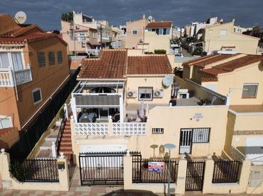Casa con balcone in vendita a San Fulgencio