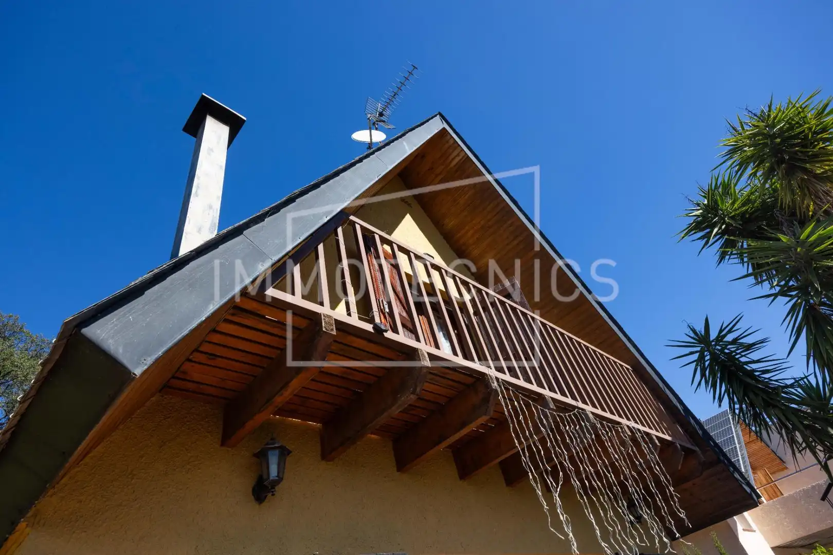 Exterior view of Houses for sale in Sant Cebrià de Vallalta