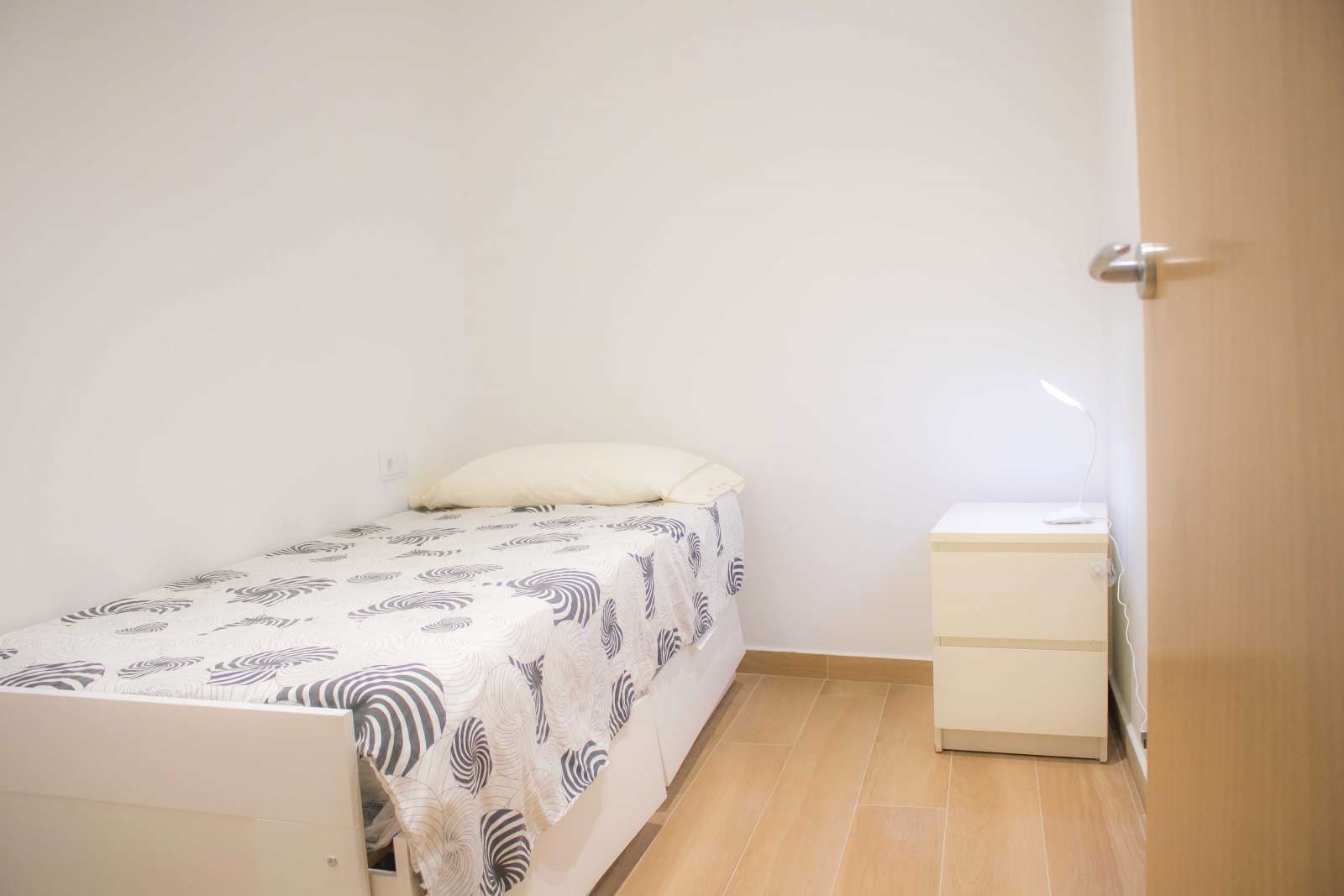 Flat to share in La Teixonera