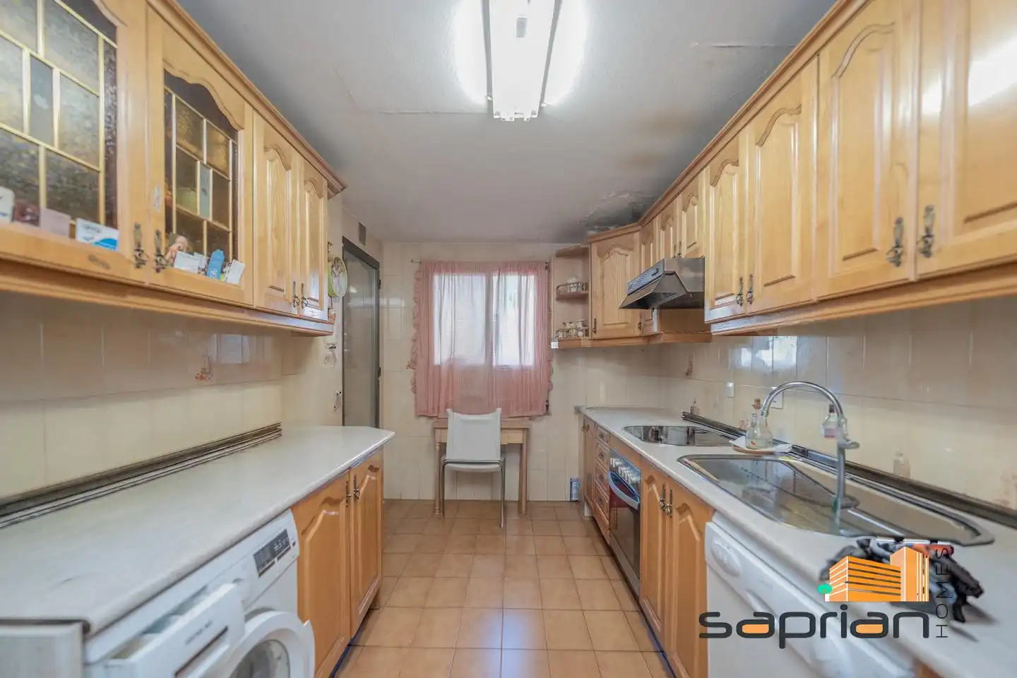 Küche von Wohnung zum Verkauf in Tres Cantos mit Terrasse und Abstellraum