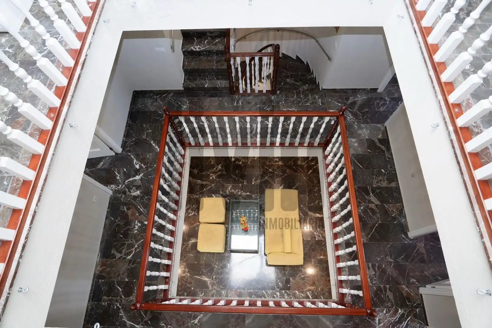 Casa adosada en venda en Jaén amb Aire condicionat, Calefacció i Jardí privat