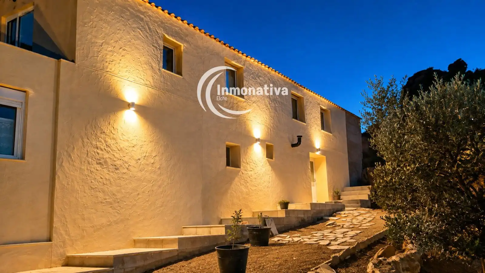 Exterior view of Houses for sale in Pedanías Oeste