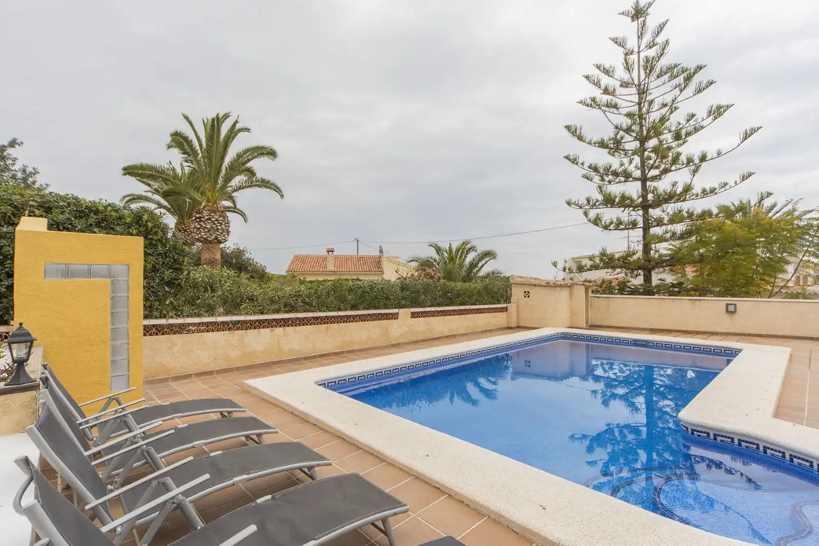 Swimming pool of Houses for sale in Calpe / Calp  with Air Conditioner, Heating and Private garden