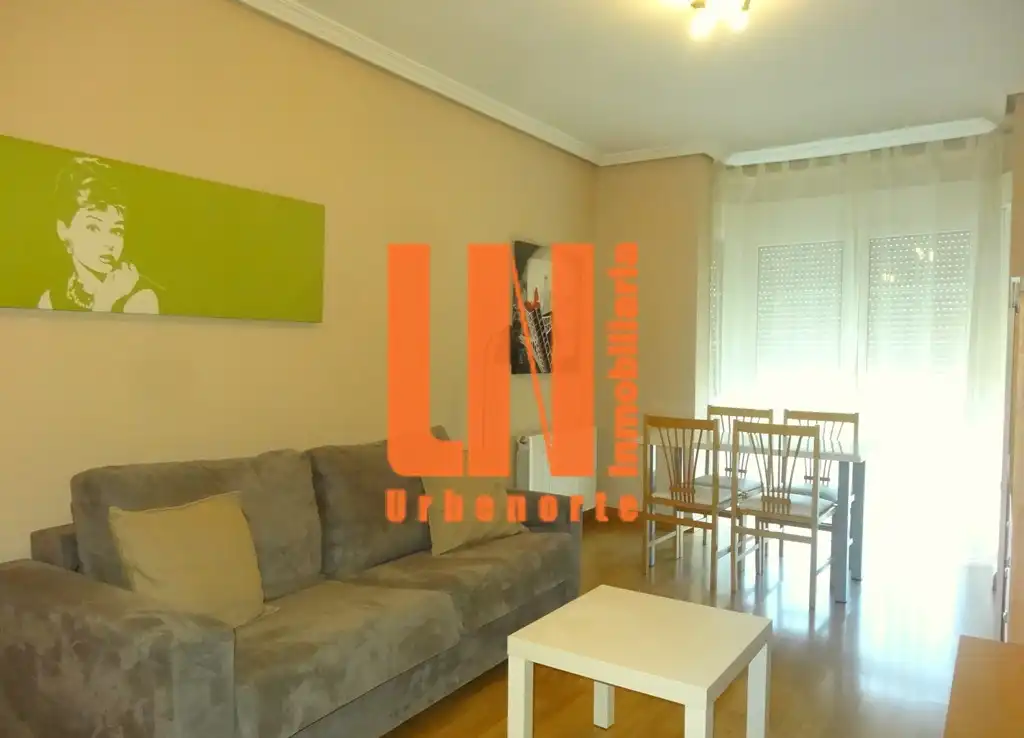 Sala de estar de Piso en venta en Villanueva de la Cañada con Calefacción, Parquet y Terraza