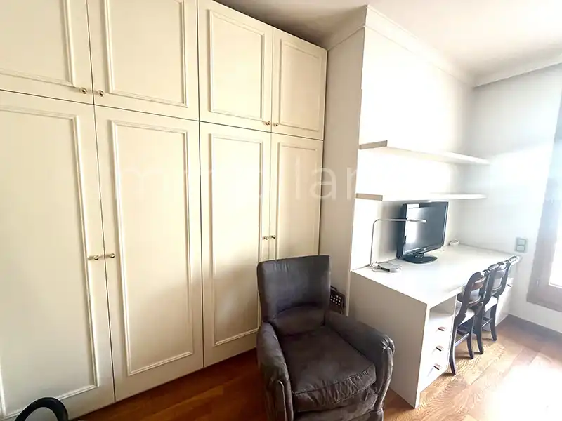 Bedroom of Attic for rent in Barcelona  with Air Conditioner, Heating and Parquet flooring