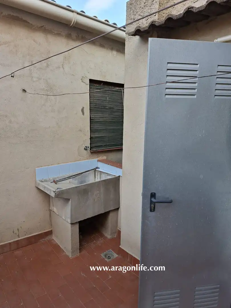 Exterior view of Houses for sale in Maella  with Heating, Furnished and Oven