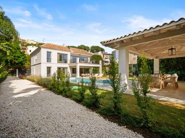Casa amb piscina en venda a Los Arqueros  - Puerto del Almendro