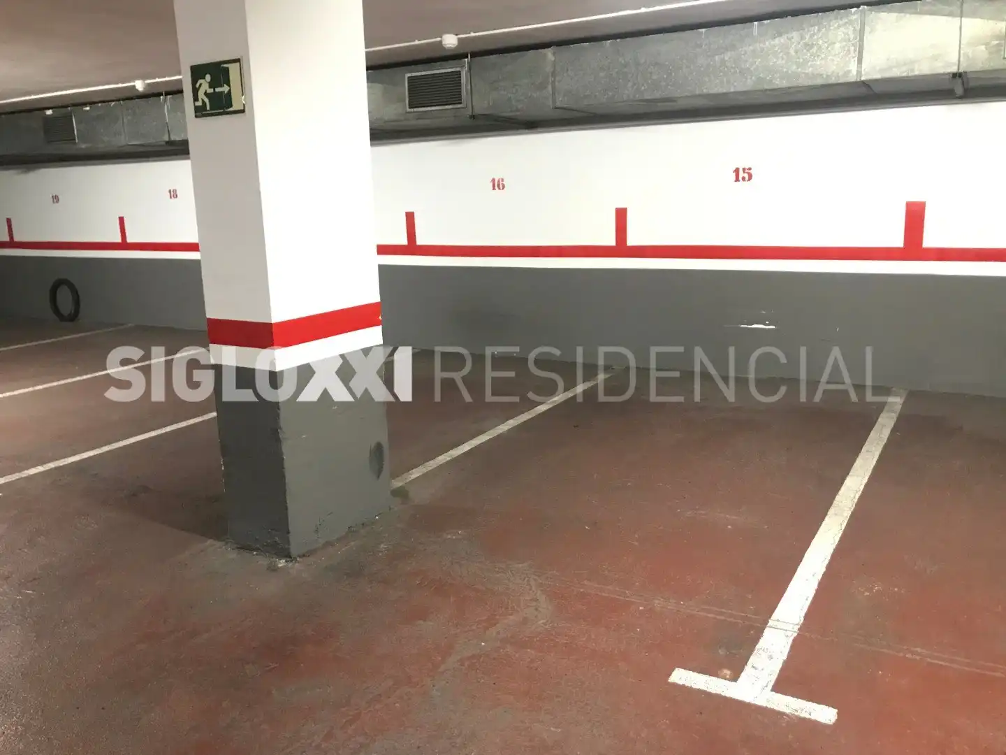Aparcament de Garatge en venda en Barcelona