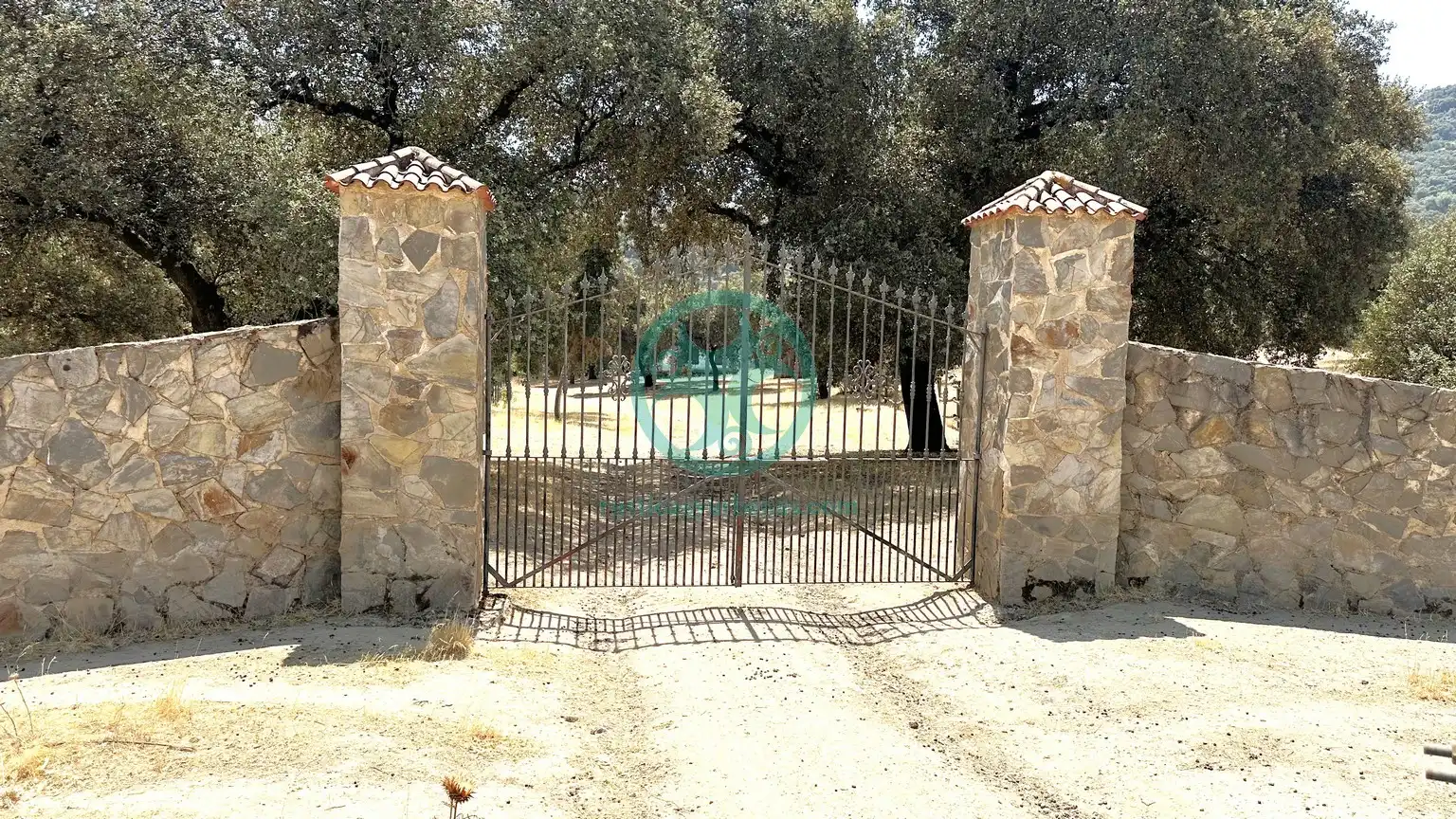 Country house zur Miete in Cáceres mit Schwimmbad, Möbliert und Ofen