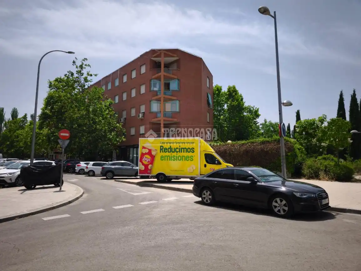 Exterior view of Commercial properties for sale in Madrid