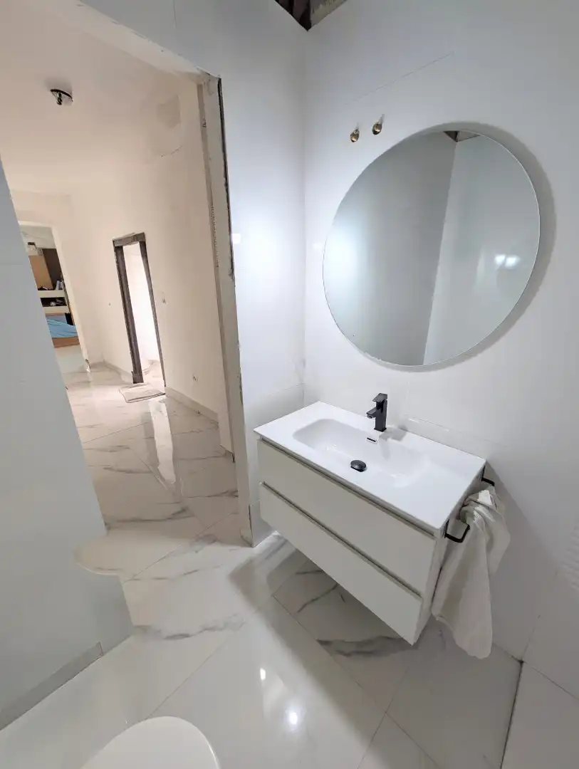 Bany de Casa o xalet en venda en Sevilla amb Aire condicionat, Terrassa i Traster