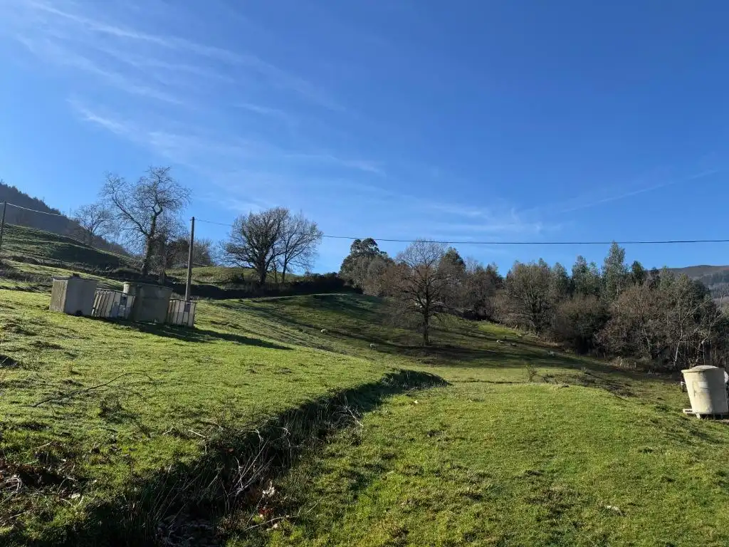 Residential zum Verkauf in Los Corrales de Buelna 