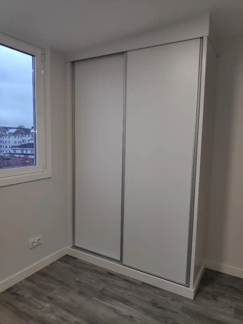 Habitación de Apartamento de alquiler en A Coruña Capital  con Calefacción, Parquet y Horno