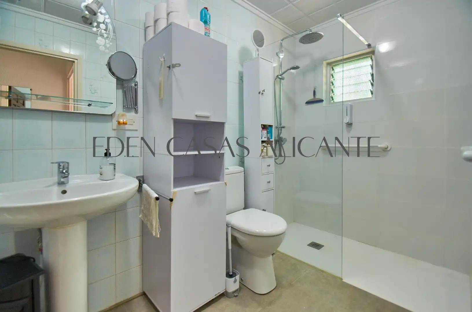 Baño de Casa o chalet en venta en El Campello con Calefacción, Jardín privado y Terraza