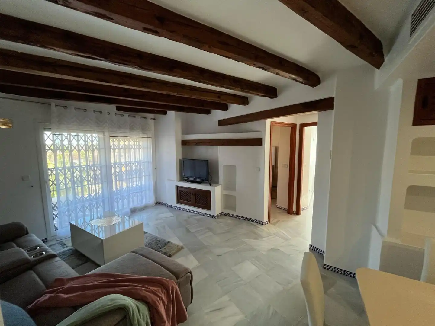 Sala de estar de Ático en venta en Torrevieja con Aire acondicionado, Jardín privado y Terraza