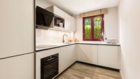 Cuina de Apartament en venda en Benahavís amb Aire condicionat i Terrassa