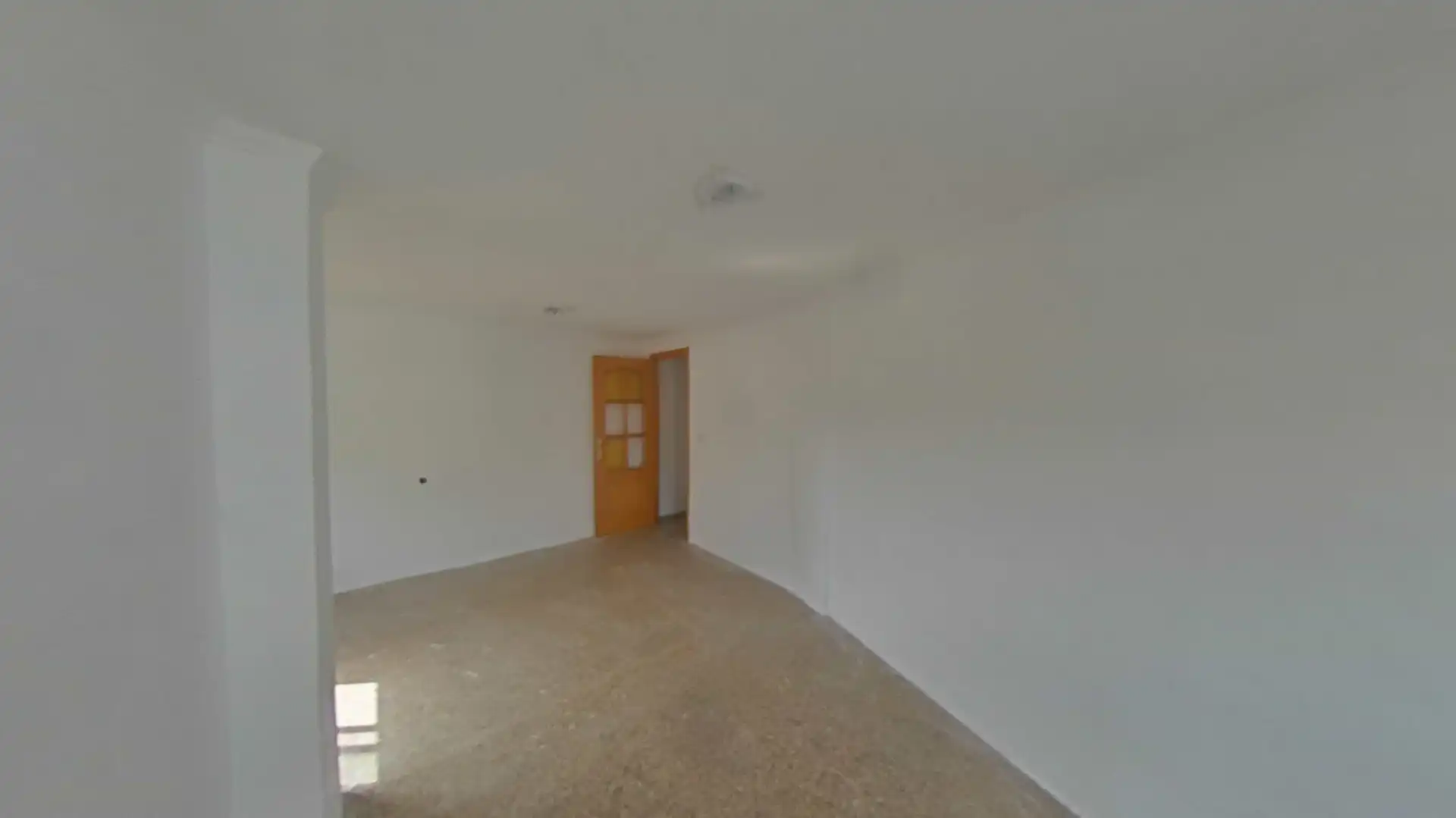 Piso en venta en Yátova con Balcón