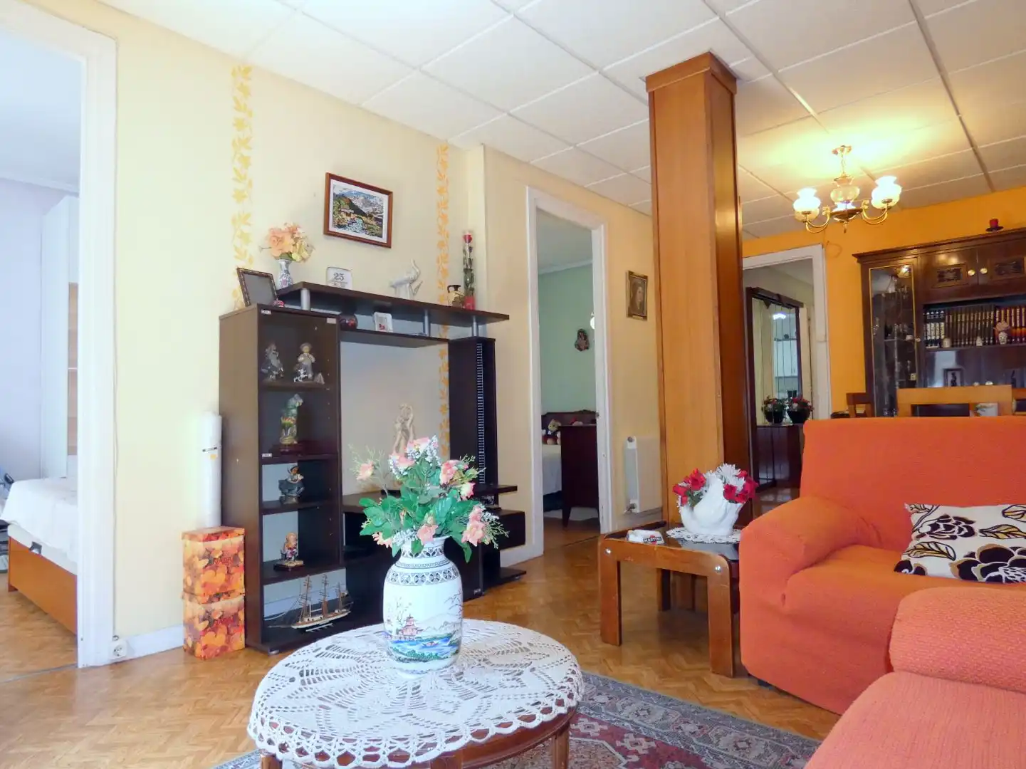 Sala de estar de Piso en venta en Bilbao  con Calefacción, Parquet y Terraza