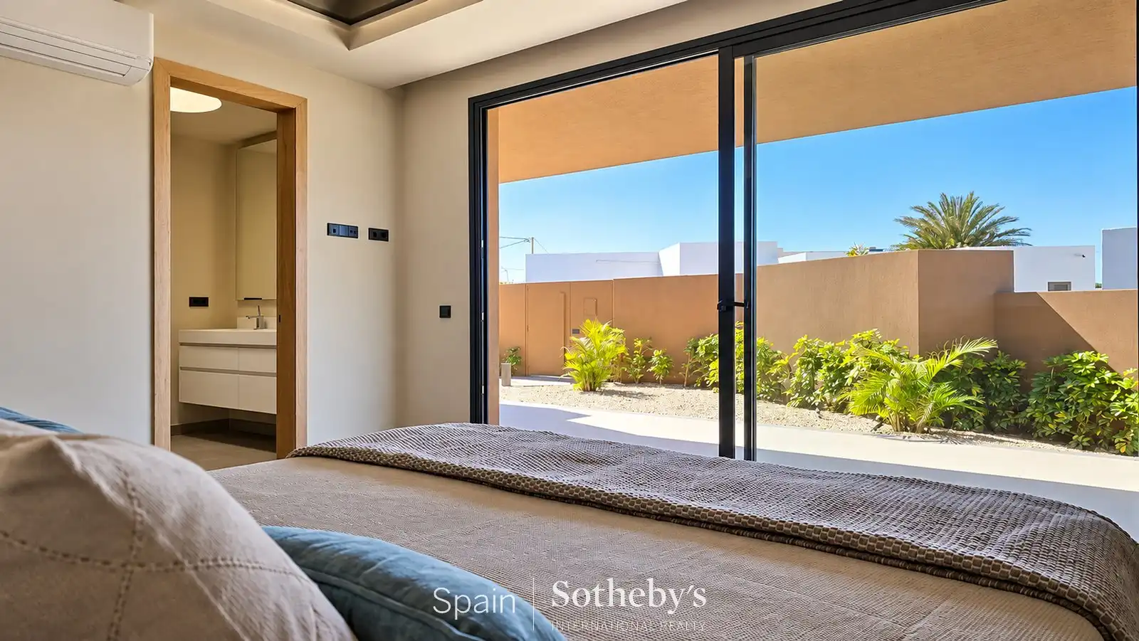 Casa con piscina en venta en Lajares, imagen 9