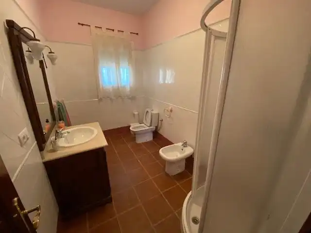 Baño de Finca rústica de alquiler en Cantillana con Jardín privado, Terraza y Piscina