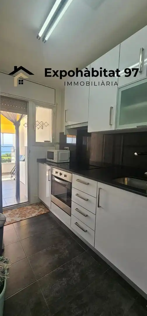 Cocina de Apartamento en venta en Mont-roig del Camp con Aire acondicionado y Piscina comunitaria
