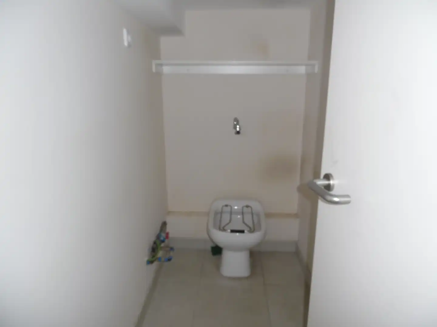 Bathroom of Commercial properties for sale in Madrid
