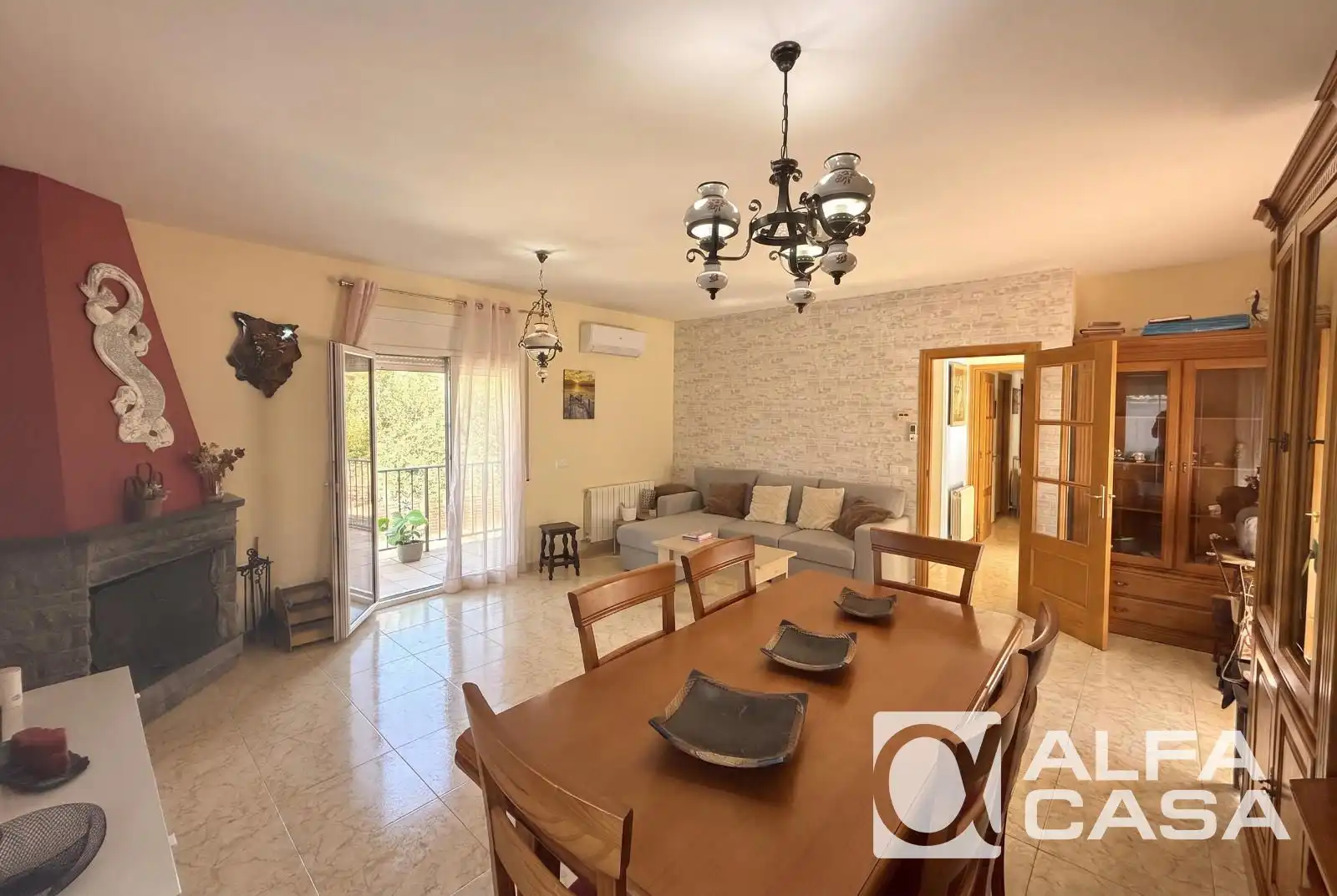 Casa amb terrassa en venda a Aiguaviva Parc, imagen 10