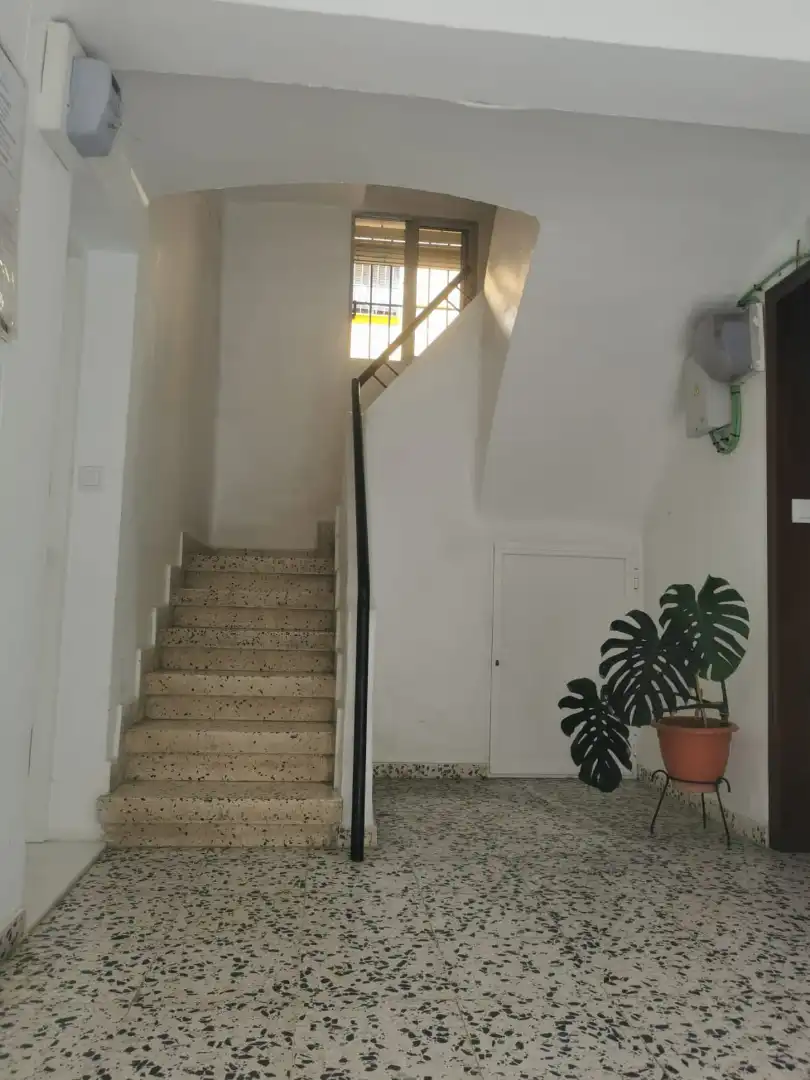Flat for sale in Sevilla  with Air Conditioner, Heating and Furnished