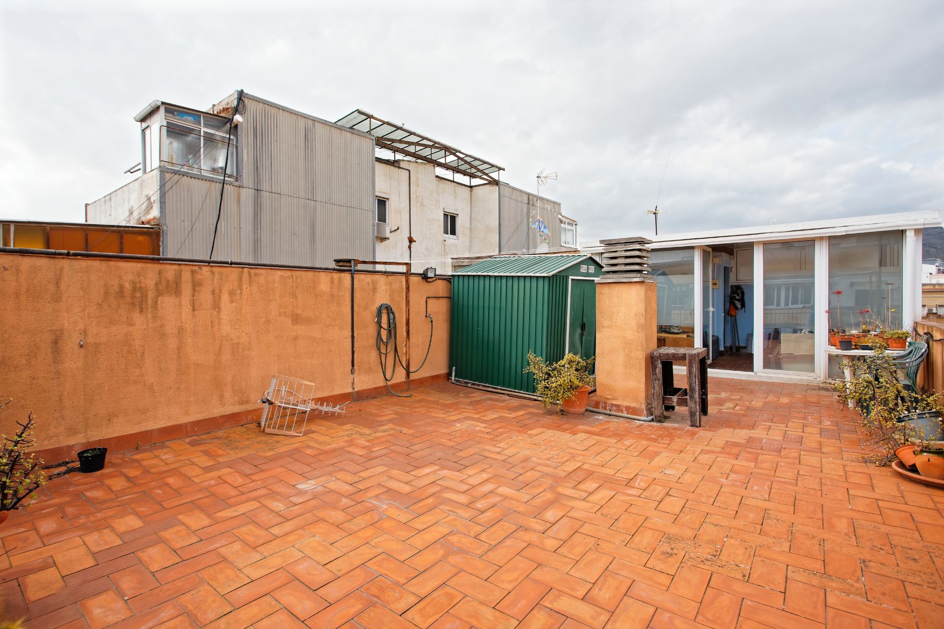 Terraza de Piso en venta en L'Hospitalet de Llobregat con Aire acondicionado, Terraza y Trastero