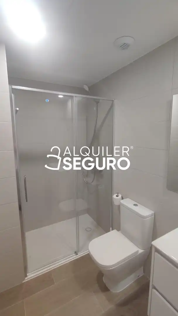 Bany de Pis de lloguer en Tres Cantos amb Aire condicionat, Calefacció i Terrassa