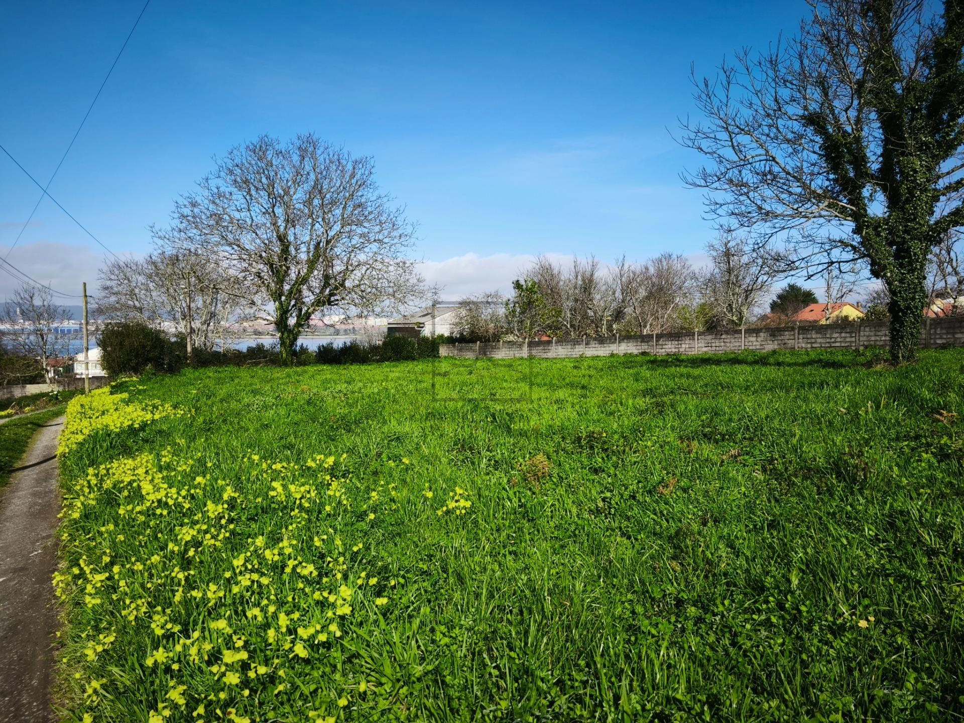 Residential zum Verkauf in Fene