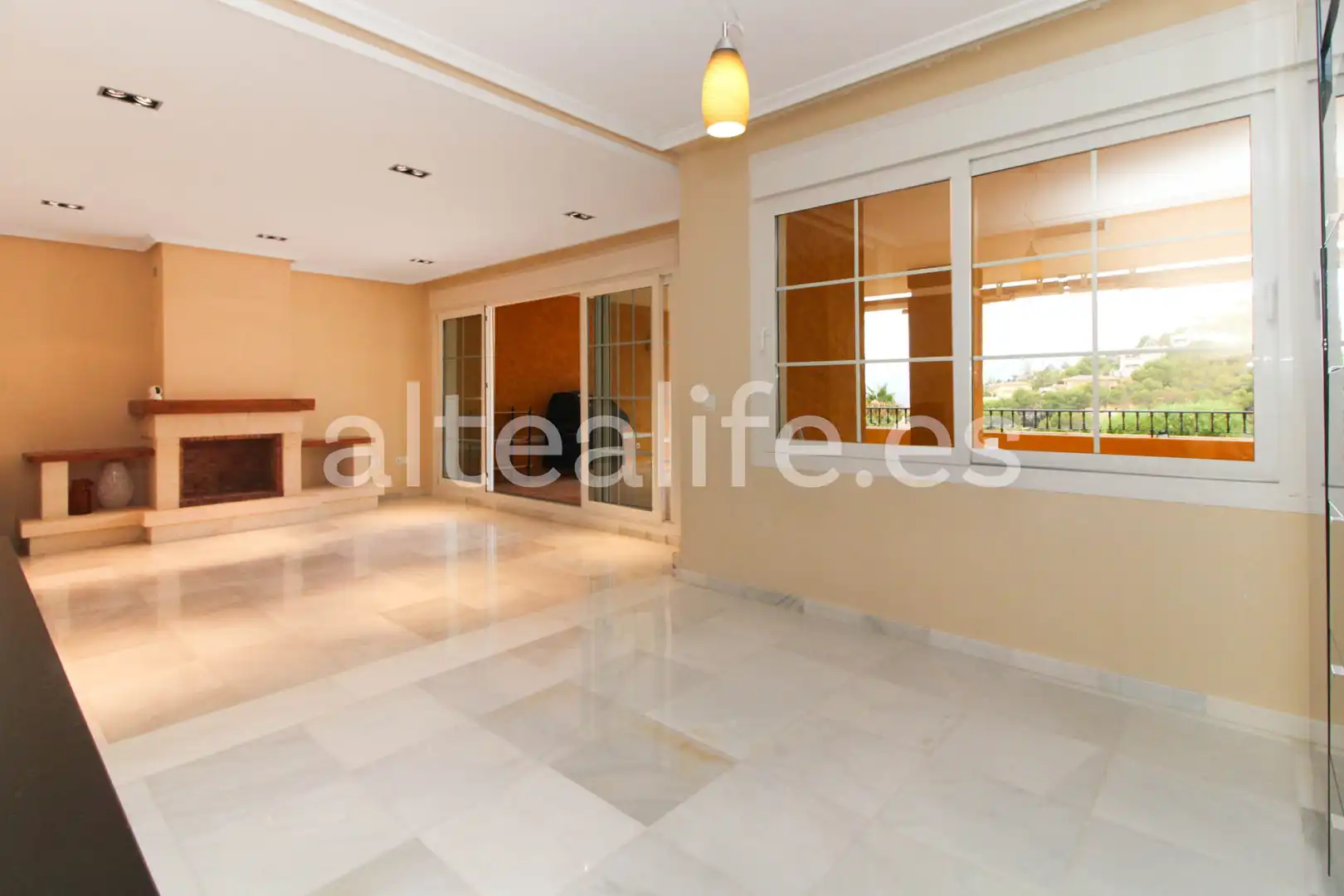 Vista exterior de Apartamento en venta en Altea con Aire acondicionado, Calefacción y Jardín privado