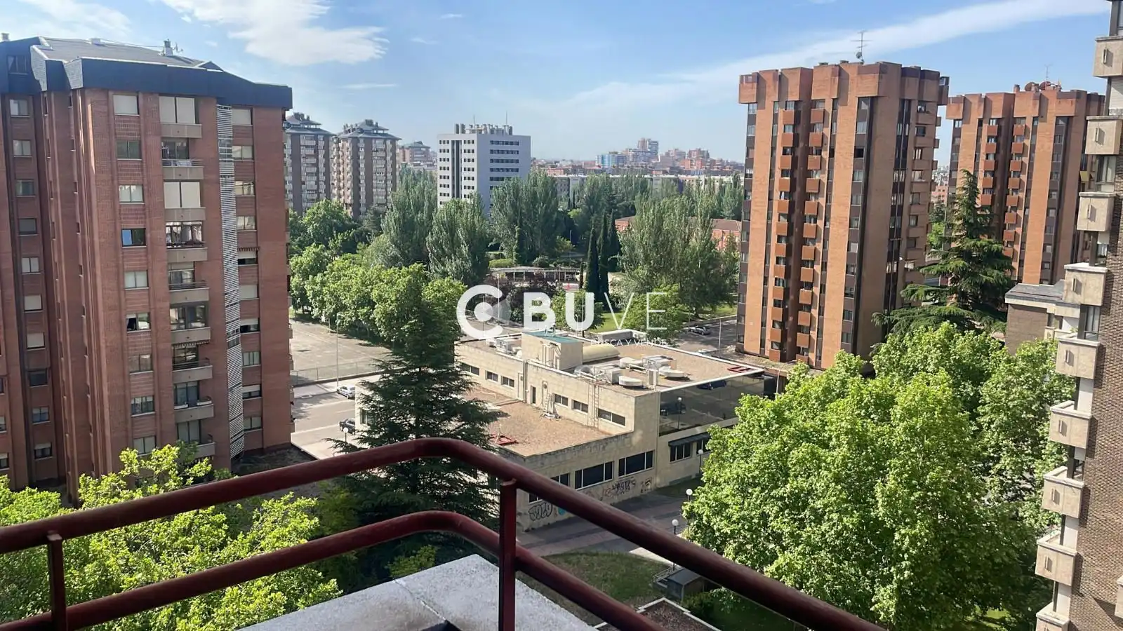 Vista exterior de Piso de alquiler en Valladolid con Calefacción, Terraza y Amueblado