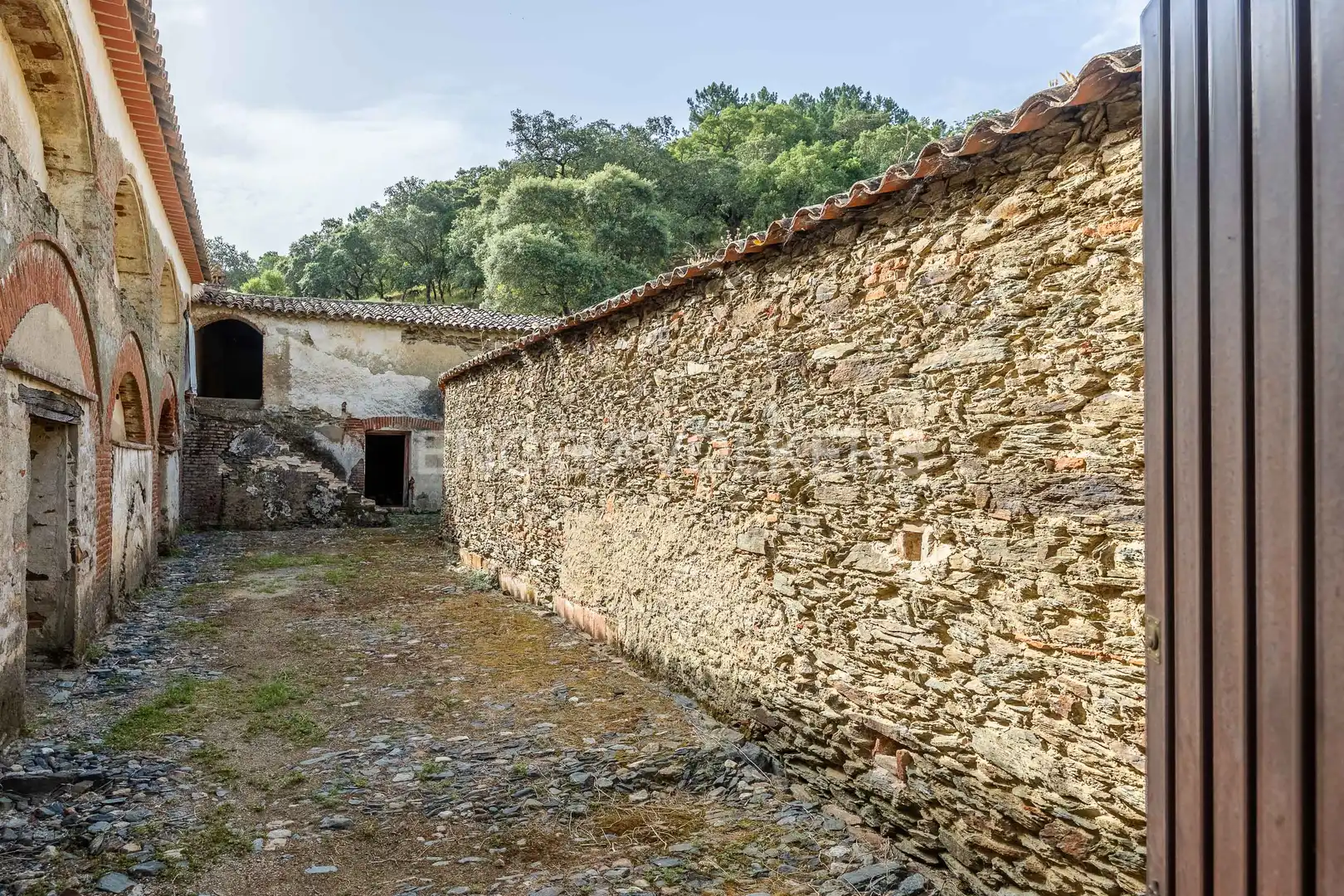 Vista exterior de Finca rústica en venta en Almonaster la Real con Calefacción
