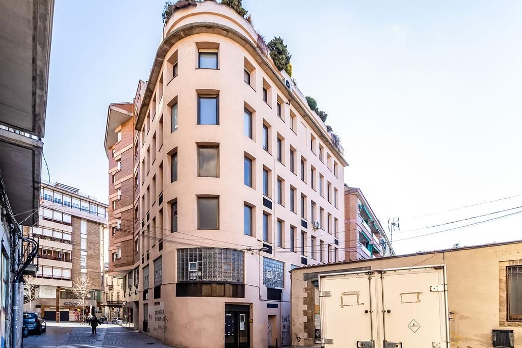 Exterior view of Building for sale in Manresa