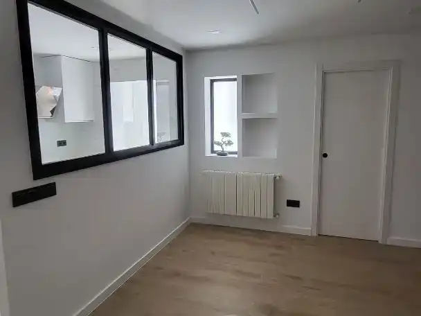 Habitación de Piso en venta en Madrid con Aire acondicionado y Amueblado